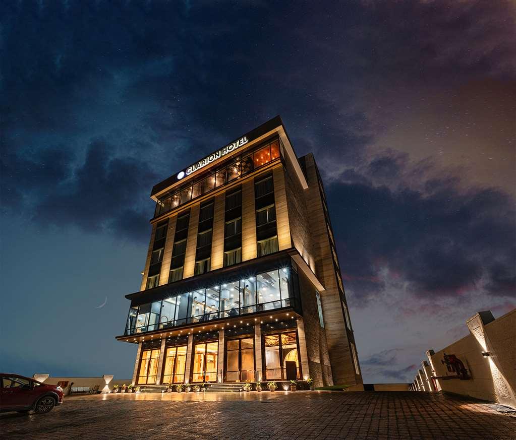 Clarion Hotel Epicure Dehradun Luaran gambar